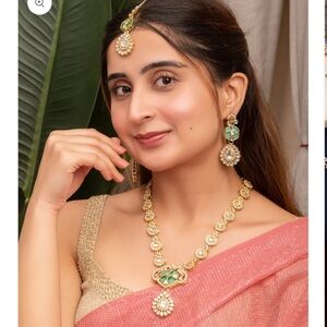 Elegant Gold and Green Indian Jewelry Set